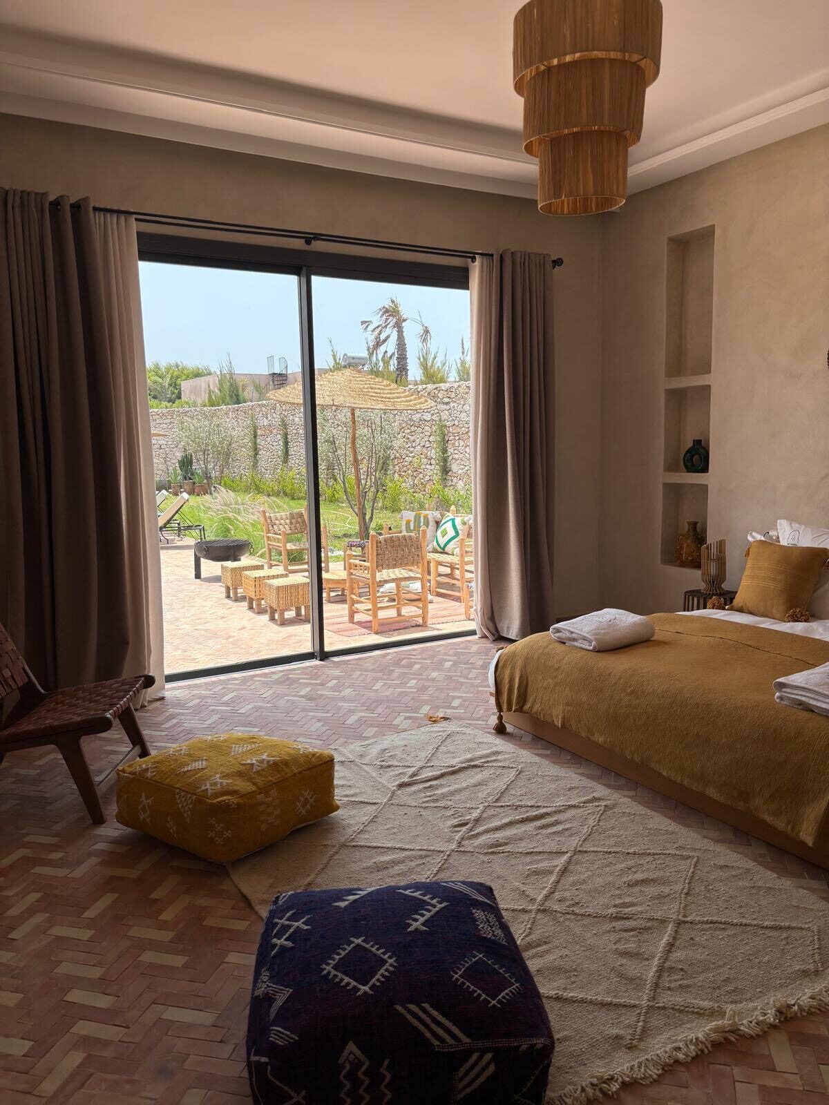 Chambre, vue jardin